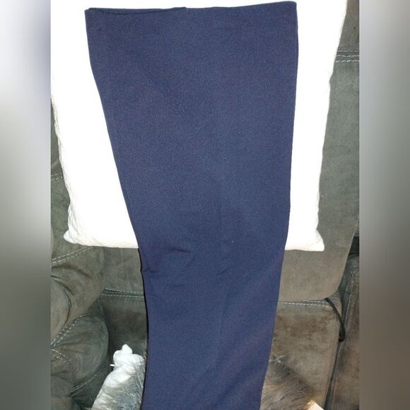 Navy Capri's w/gold bottom at waist - Picture 3 of 6